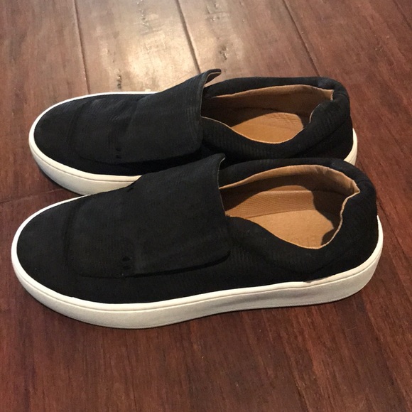 Aerosoles Black velvet-like slip on sneaker - Picture 6 of 8